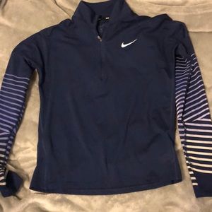 Nike pullover